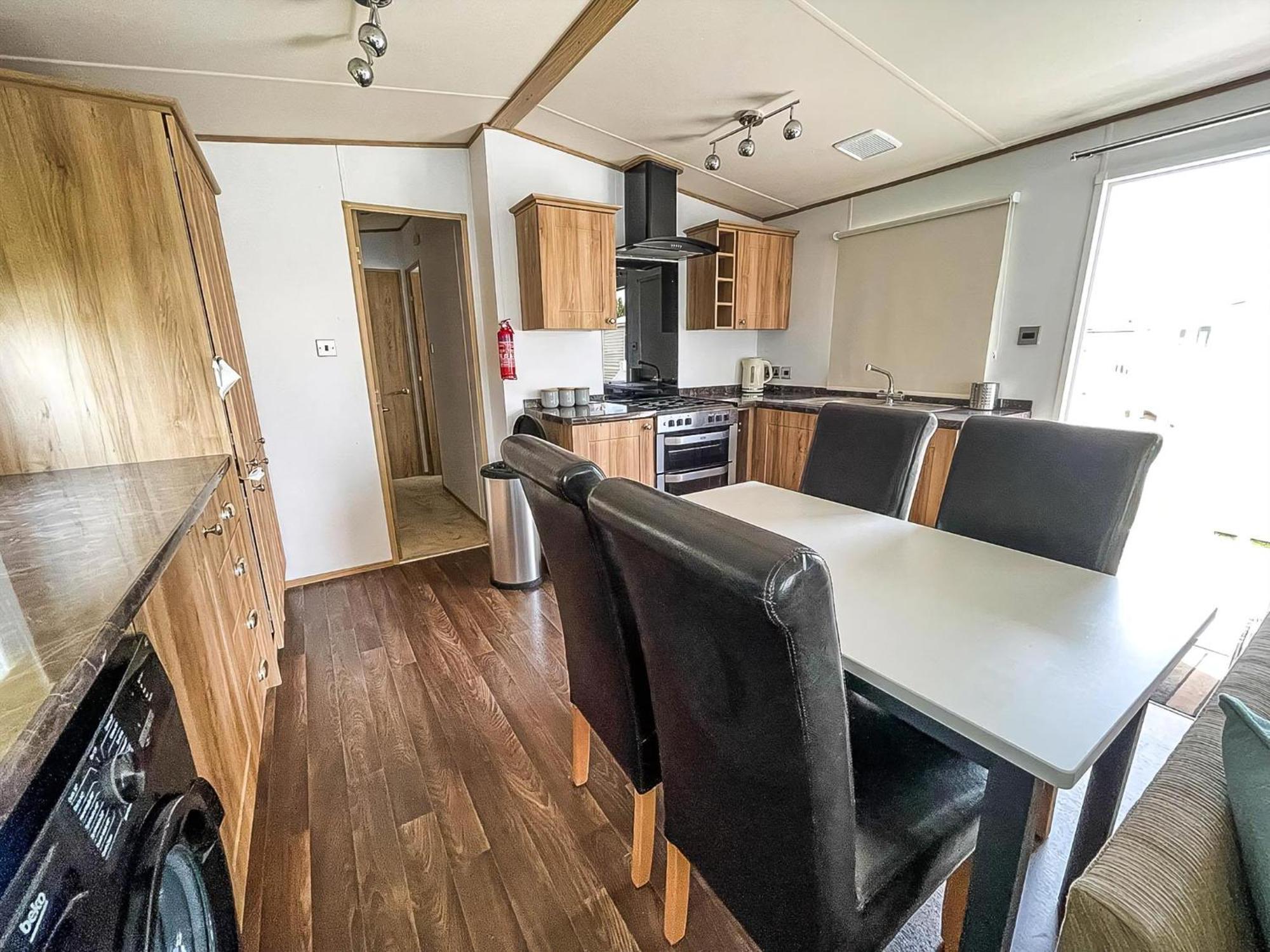 Beautiful Caravan With Decking At Carlton Meres Holiday Park, Suffolk Ref 60022M Сексмендем Екстер'єр фото