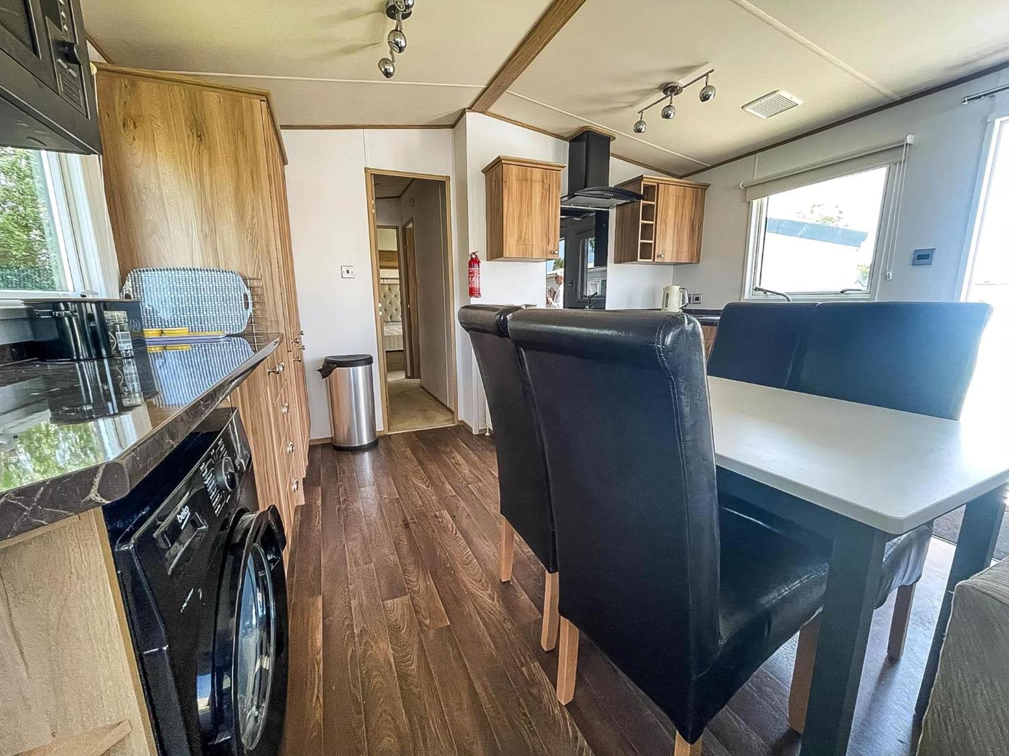 Beautiful Caravan With Decking At Carlton Meres Holiday Park, Suffolk Ref 60022M Сексмендем Екстер'єр фото